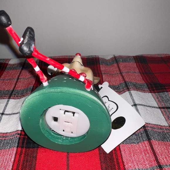 Johanna Parker Christmas Sitting Ornament Lights Up! 🇺🇸 release - Picture 2 of 2